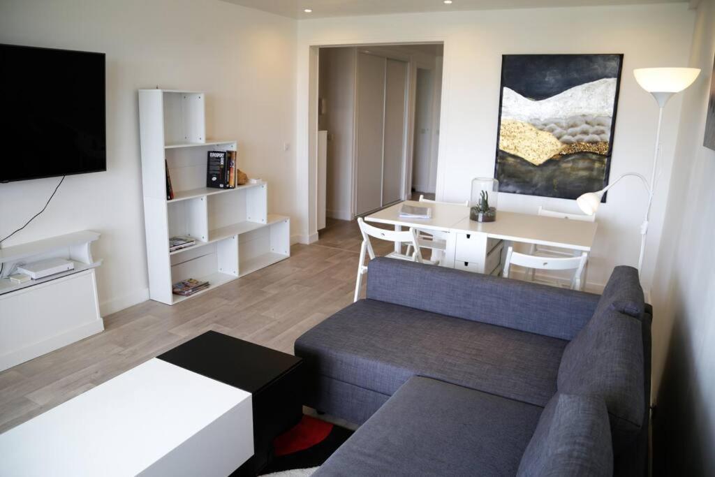 Le Refuge Blesois Avec Parking Prive - Blesois Refuge With Private Parking Lägenhet Blois Exteriör bild